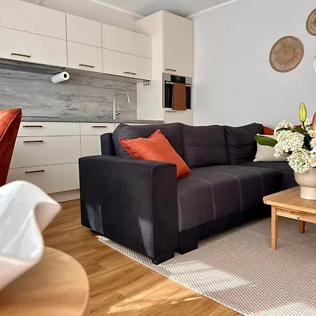 Apartment Stilvolles Und Modernes Souterrain-apartment Im Gruenen *